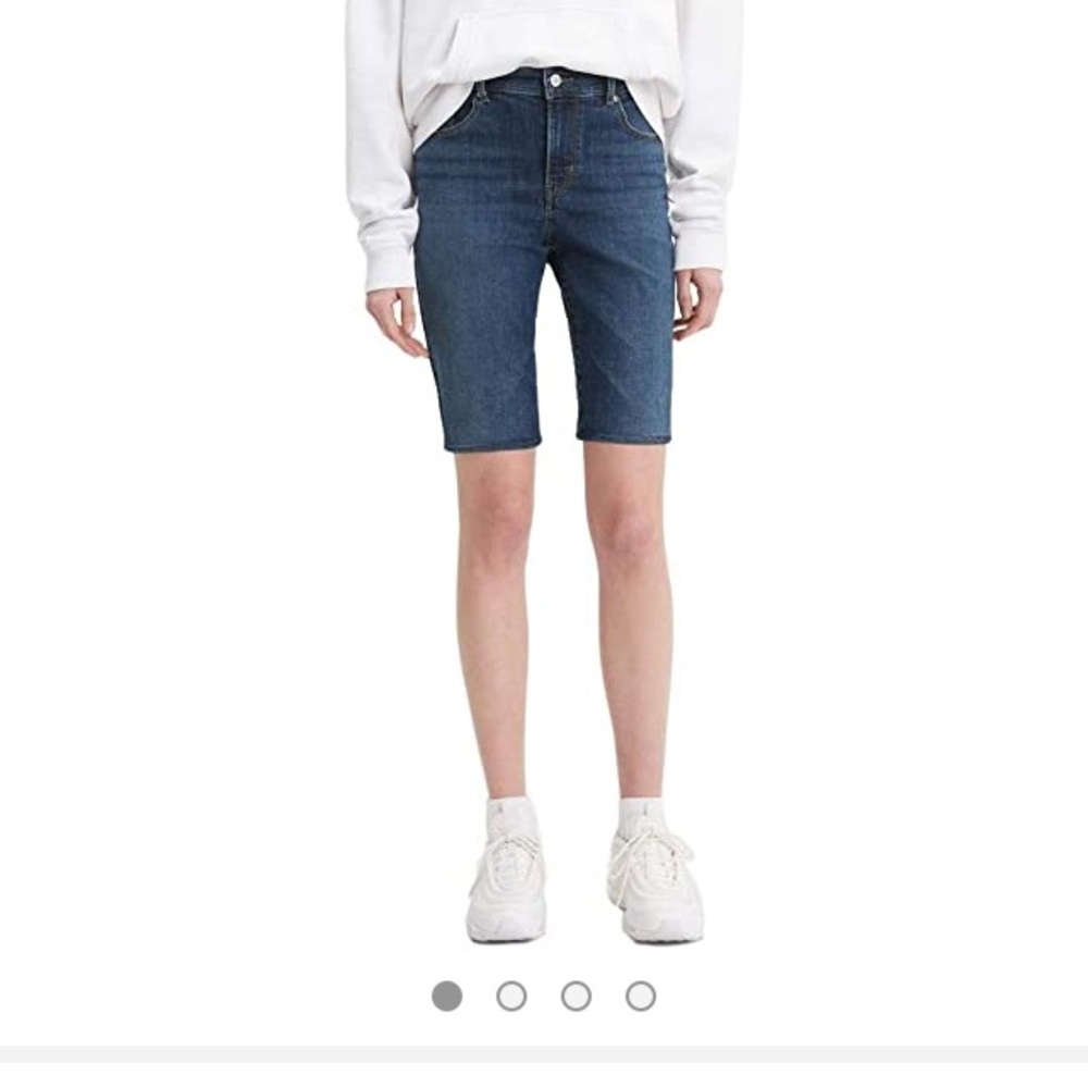 LEVI’S Bermuda Shorts size 1